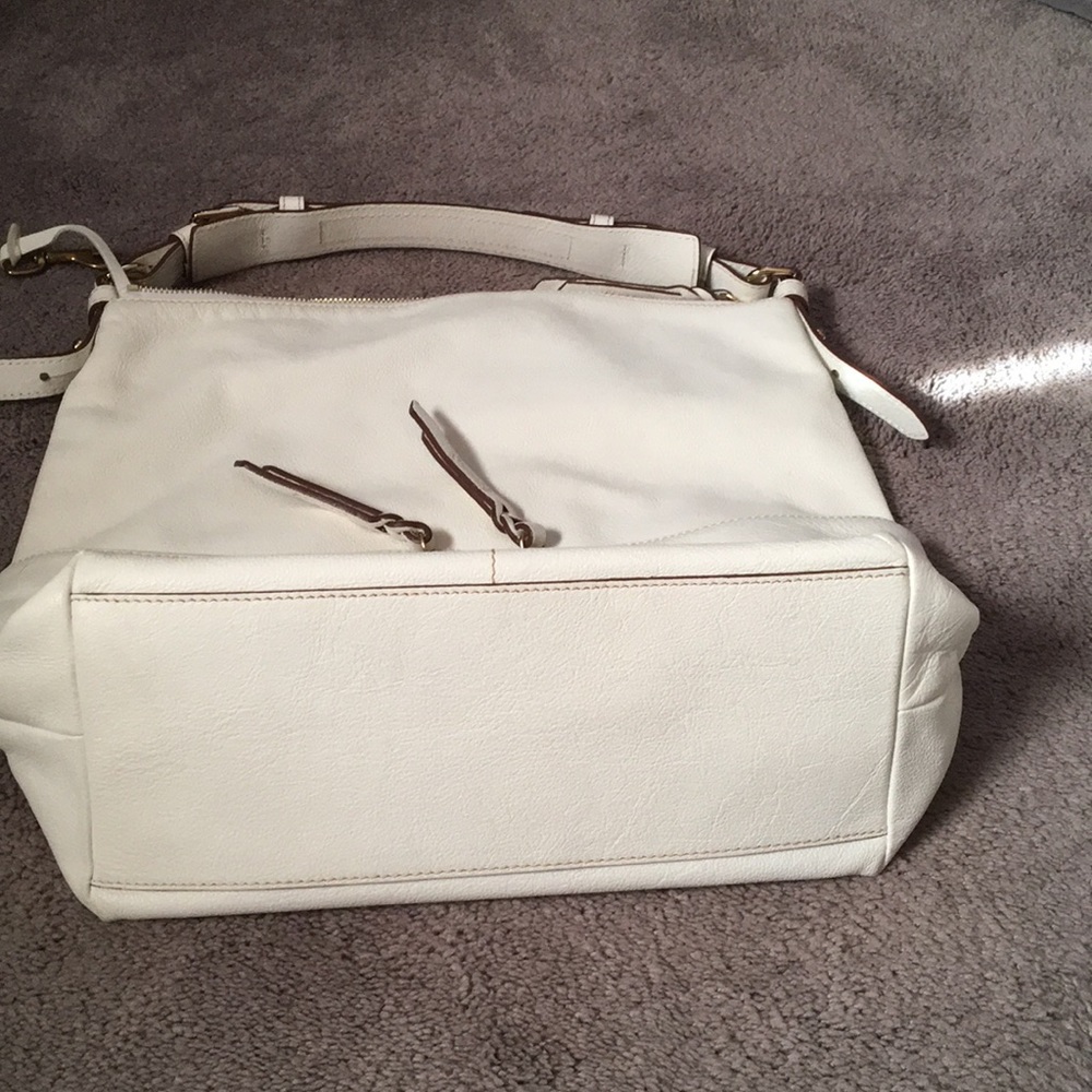 Dooney and Bourke white purse - Picture 6 of 7